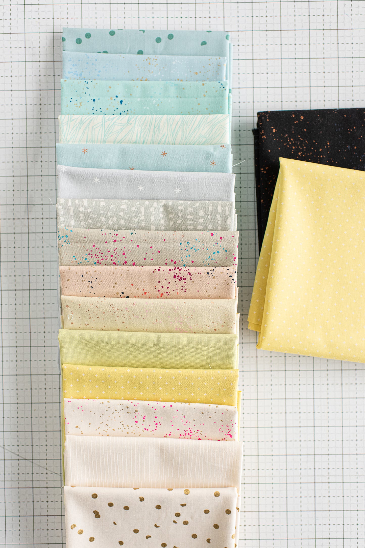 Log Cabin Stars Quilt Kit - Small Throw Size