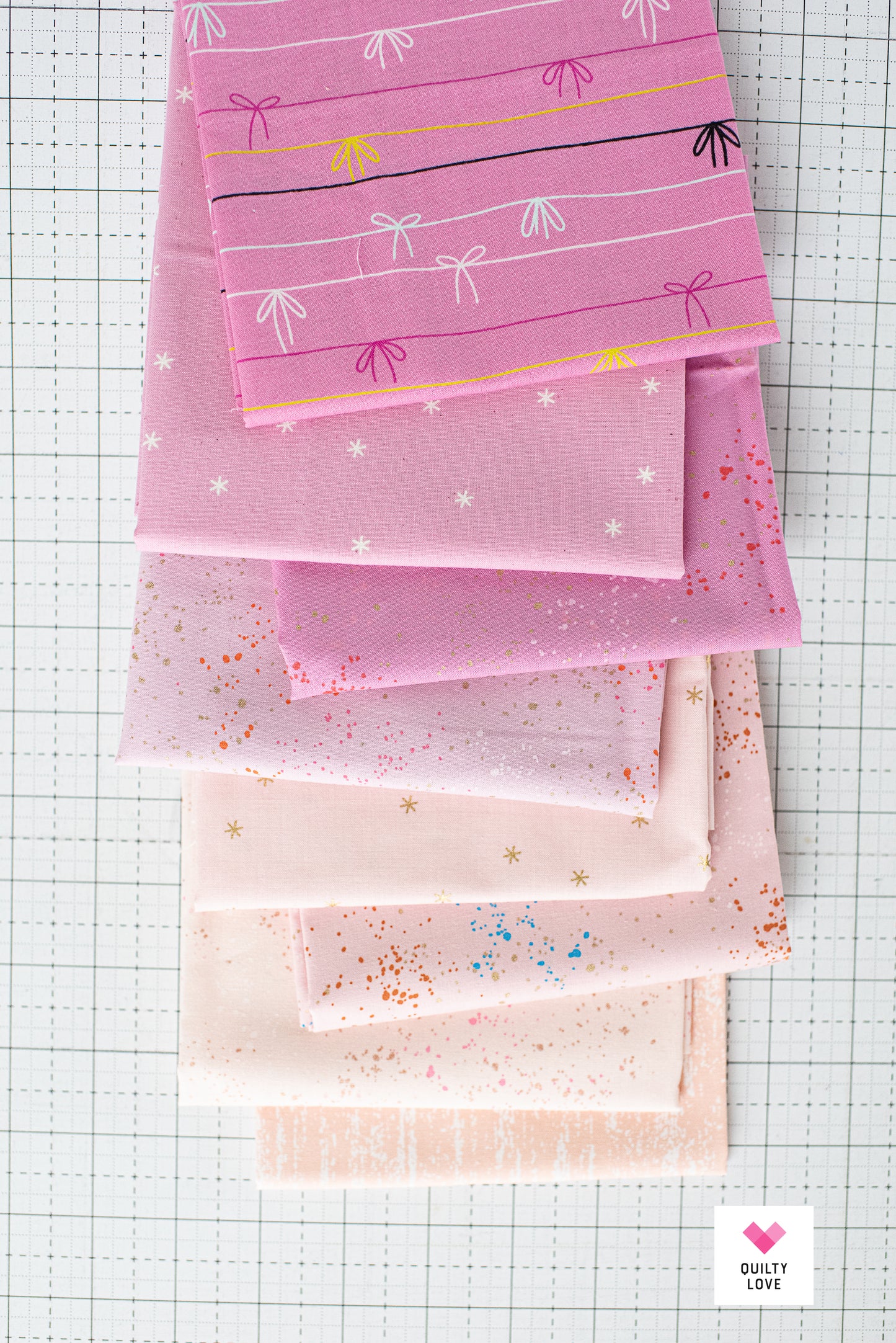 Ruby Star Pinks (4) - 8 Fat Quarter Bundle