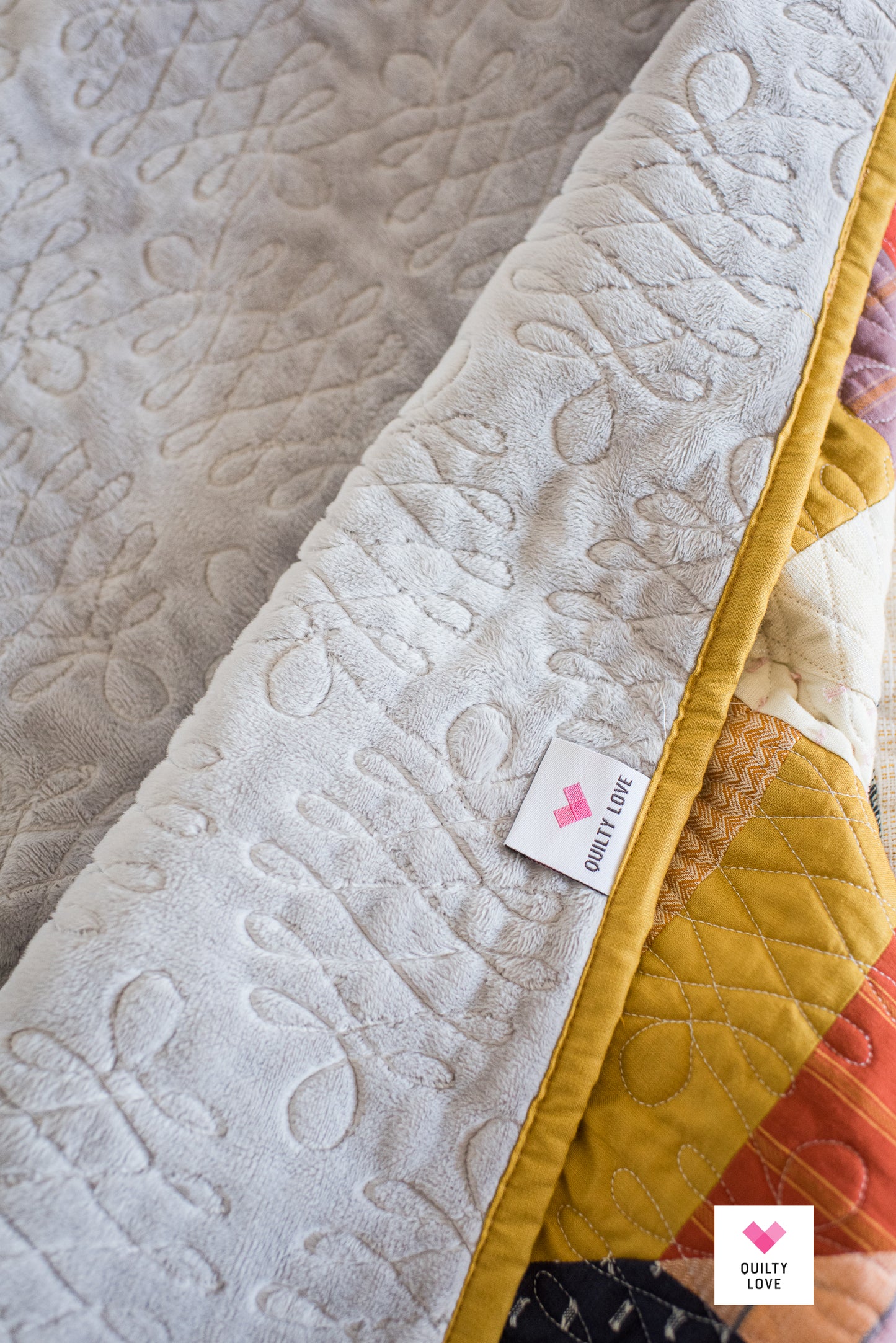 Lucky Log Cabins Ruby Star Warp and Weft handmade quilt