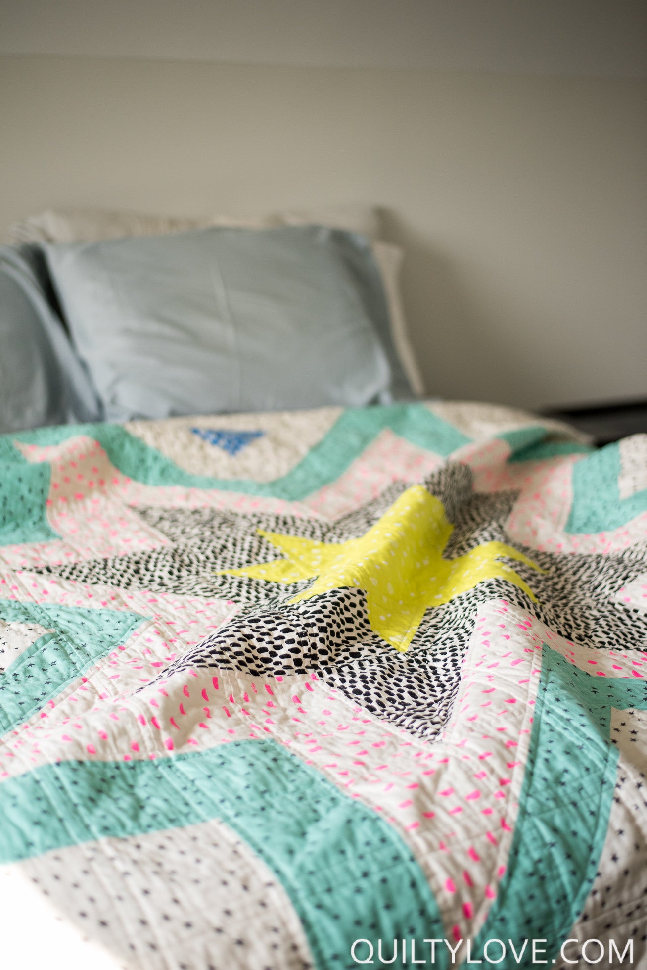 Expanding Stars PAPER quilt pattern
