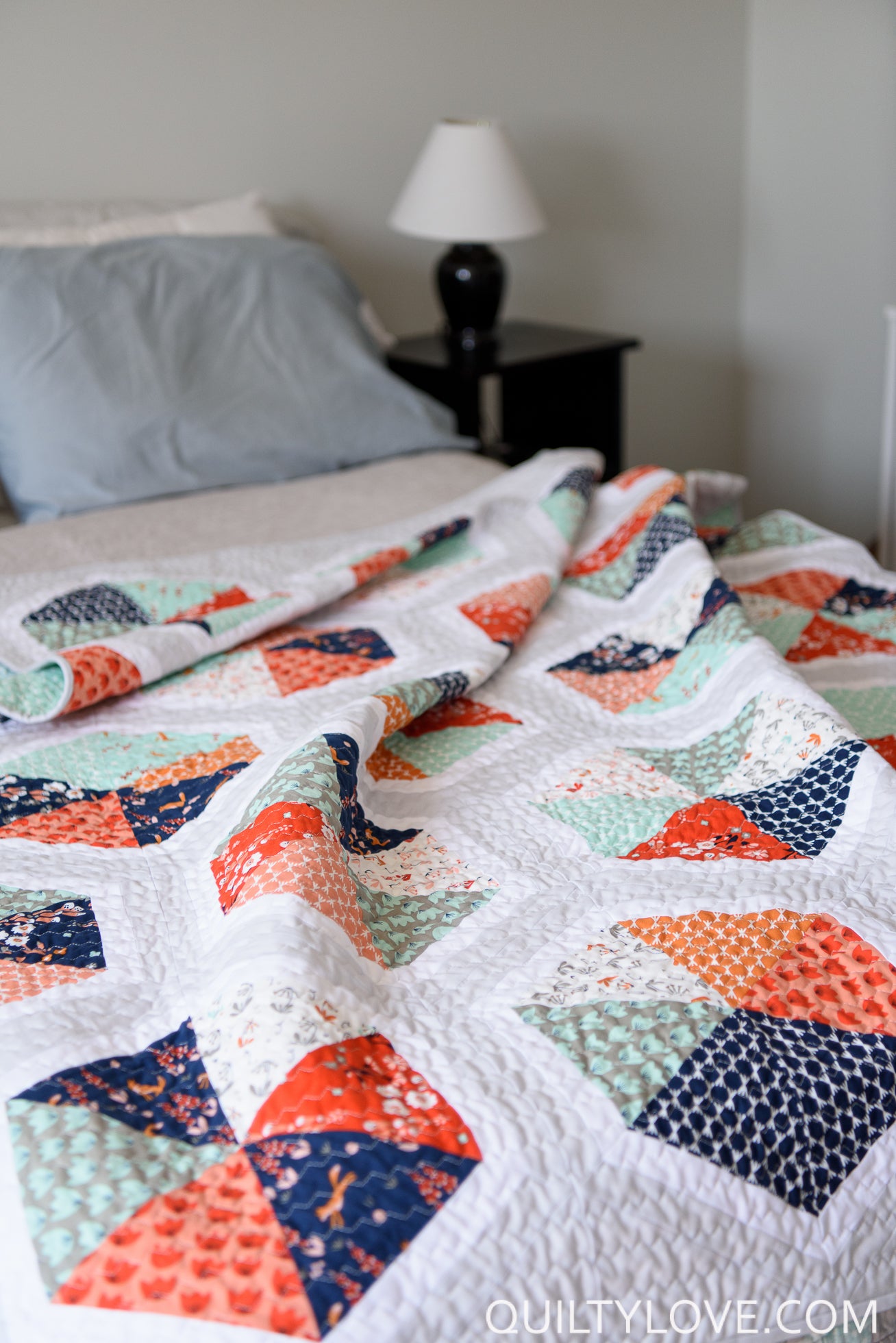 TRIANGLES BUNDLE- Triangle Hexies and Triangle Peaks PDF quilt pattern bundle - Automatic Download