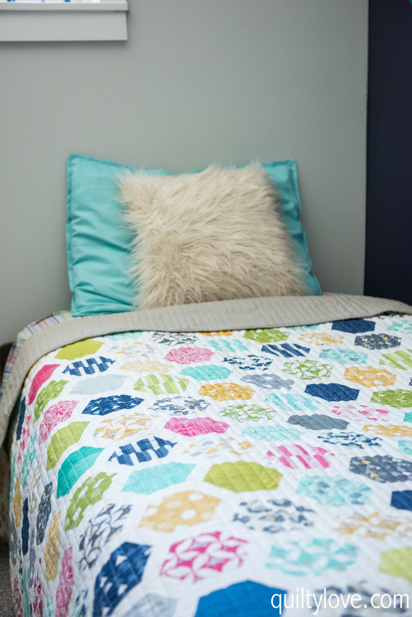 Hexie Framed PAPER Quilt Pattern