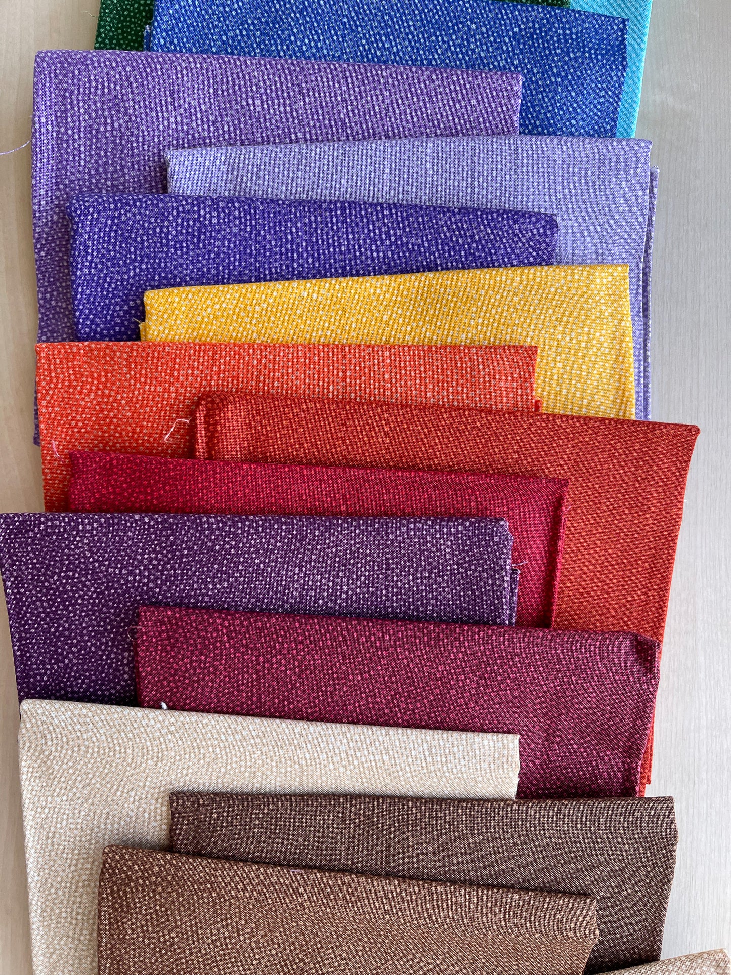 Connecting Thread Totals - 18 Fat Quarters + 1 yard cut of the orange