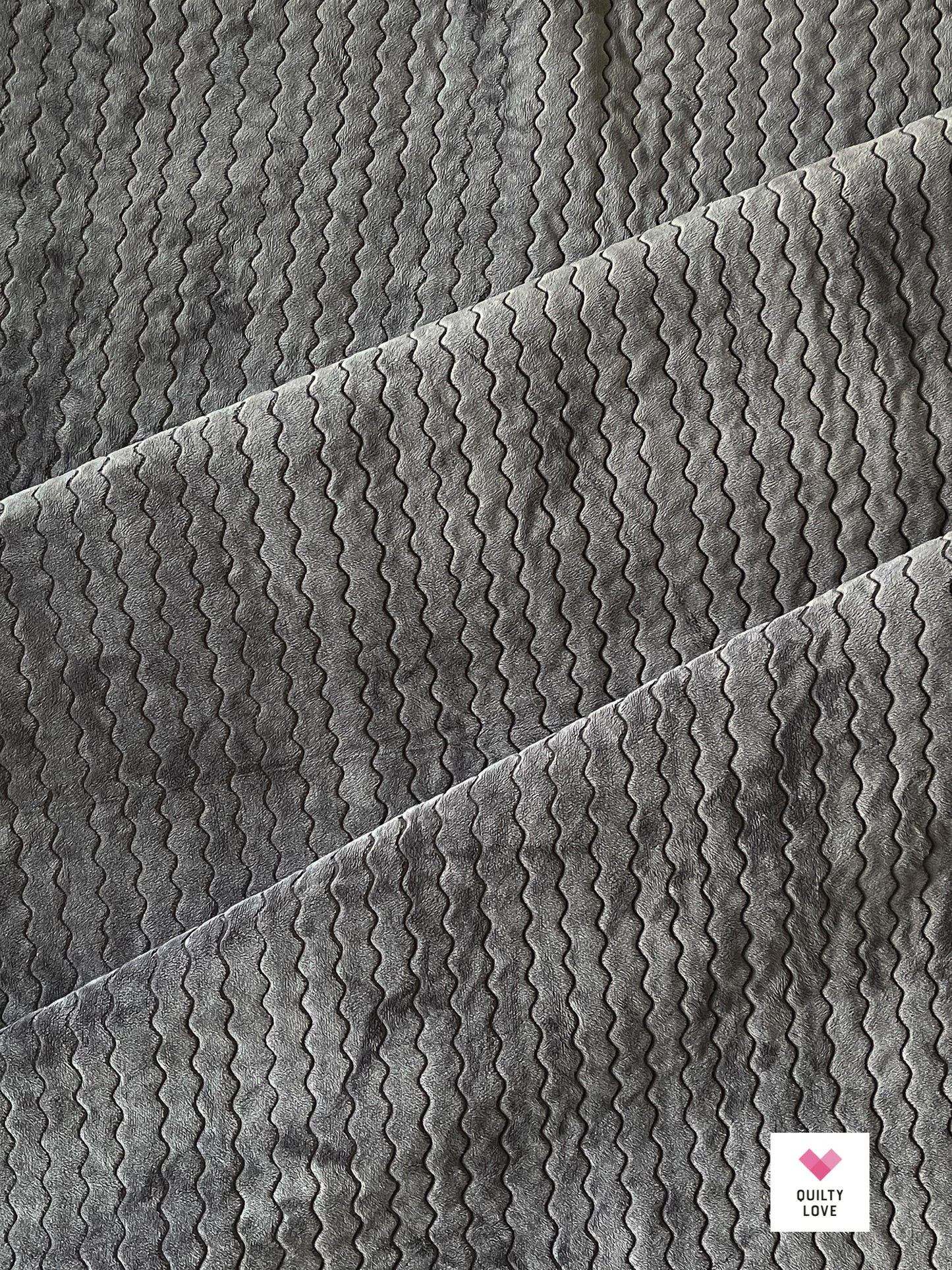 Charcoal Shannon Cuddle Wide back