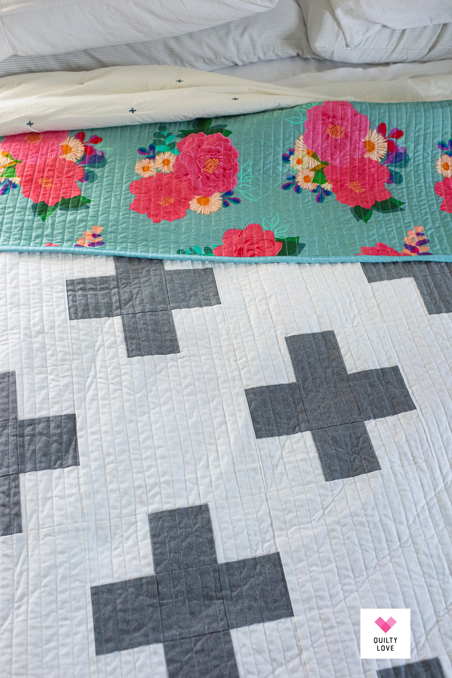 Modern Handmade Throw-sized outlet Quilt