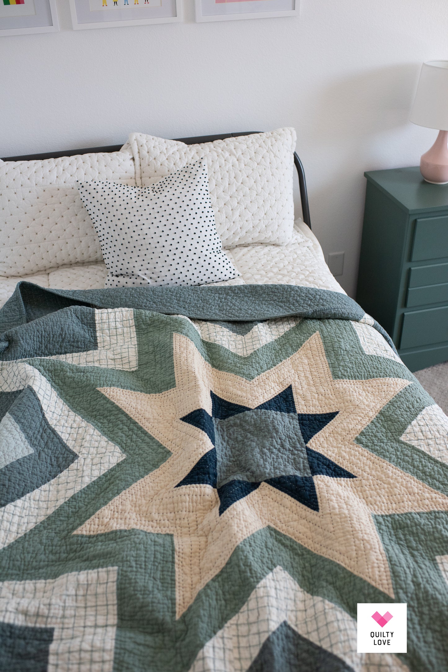 Expanding Stars PAPER quilt pattern