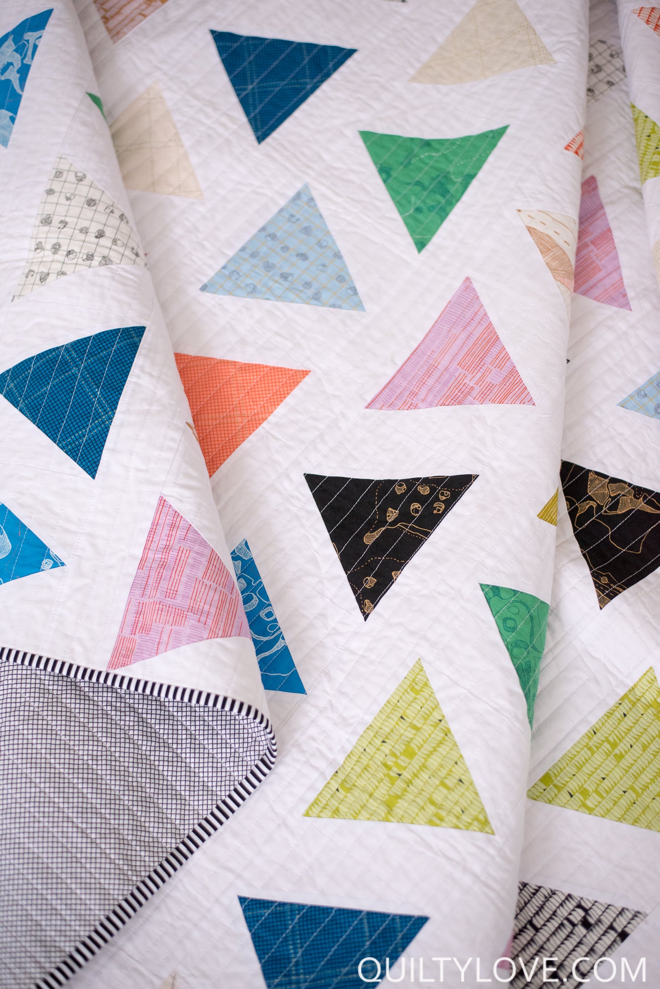 TRIANGLES 1- Triangle Pop and Triangle Peaks PDF quilt pattern bundle - Automatic Download