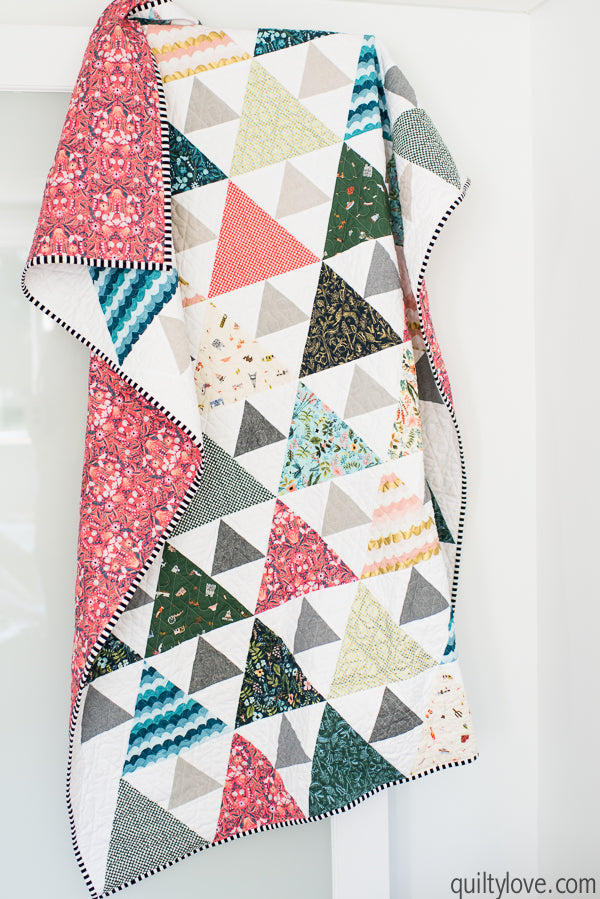 Triangle Peaks PDF Quilt Pattern-Automatic download