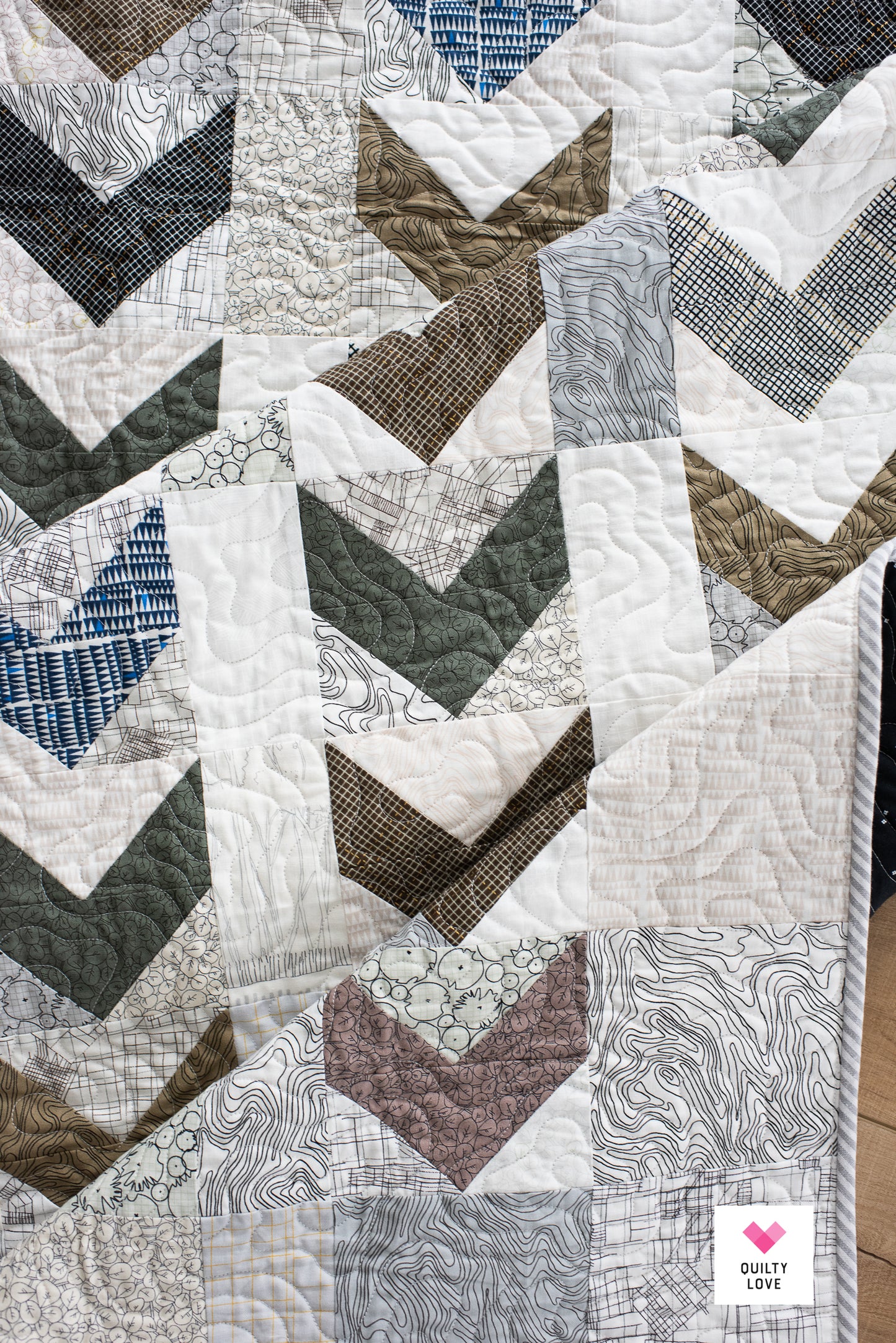 Scrappy Arrows Quilt - The Carolyn Friedlander one