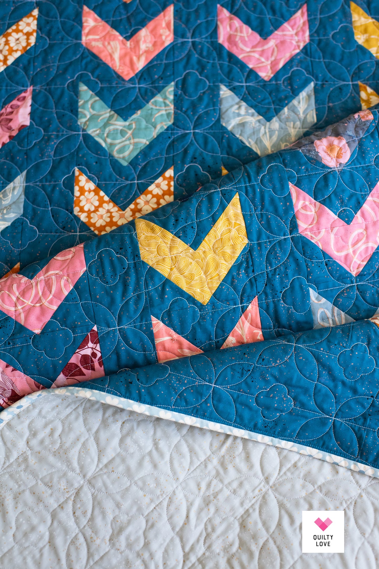 Scrappy Arrows PAPER PRINTED Quilt Pattern