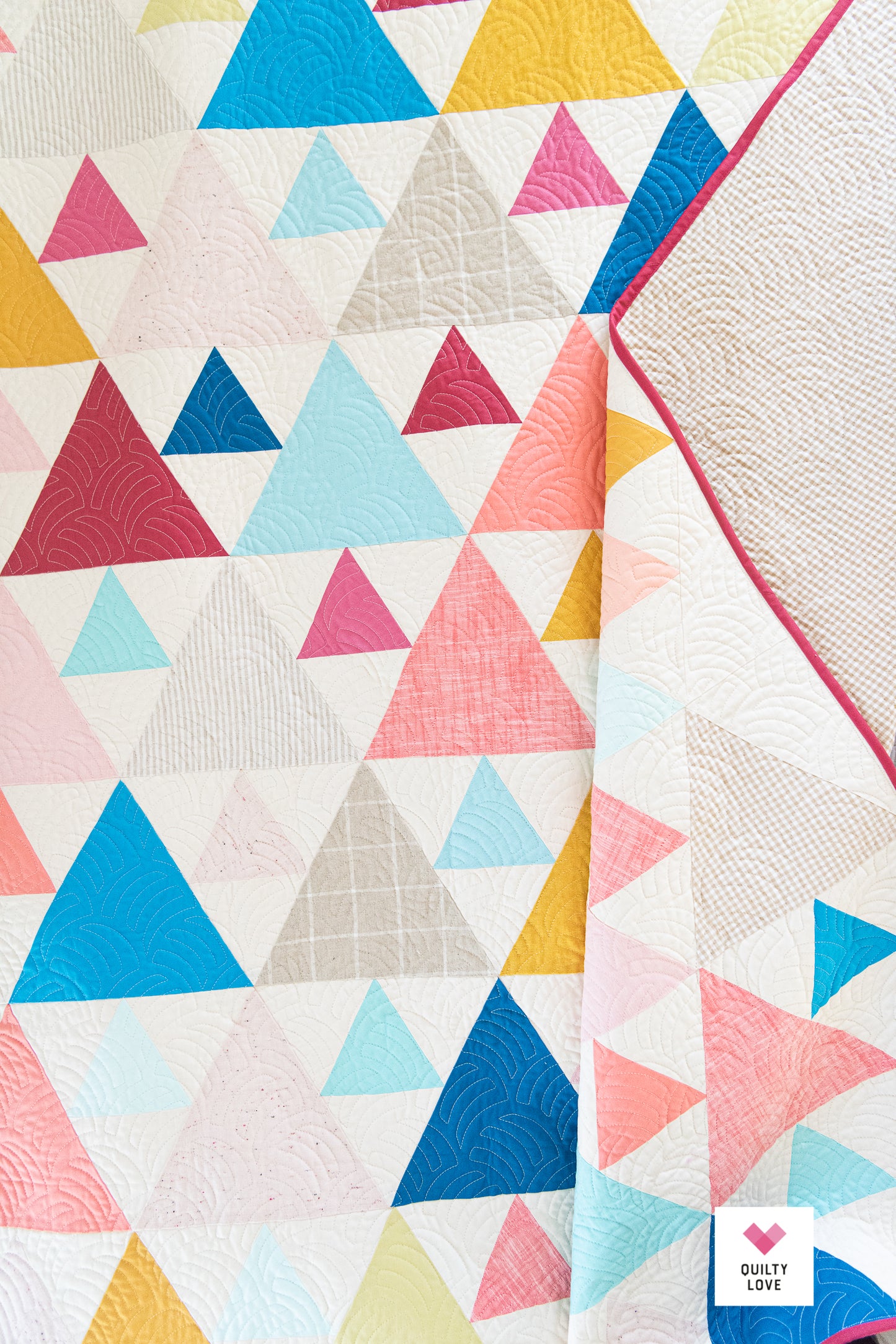 Triangle Peaks PDF Quilt Pattern-Automatic download